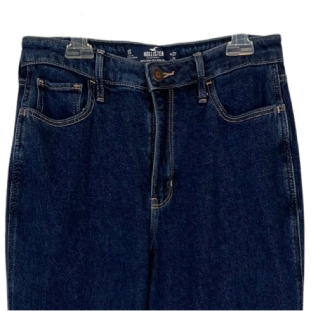 Hollister ultra high rise mom Jean - Picture 4 of 8